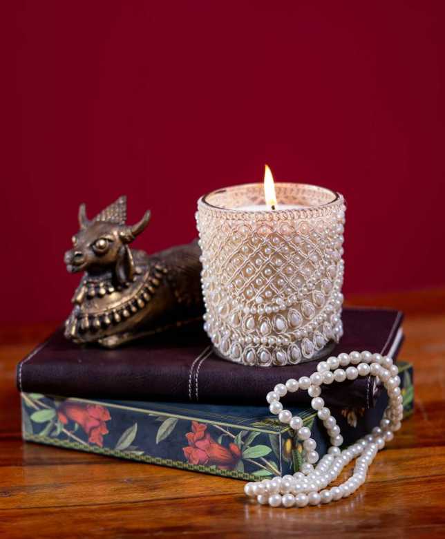 Heer Scented Candle image 3